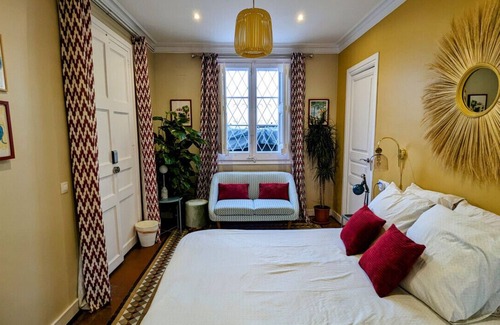 Sant Pere RV Rental | Unique & cozy premium suite with sunset terrace in Born, Barcelona