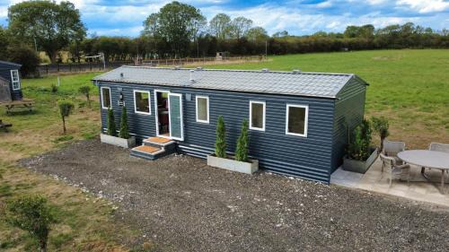 Glentham House | Unique Family Lodge, Puppy Lounge & Games Room