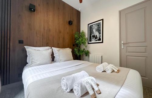 Quartier Sainte-Avoye Apartment | Unique Flat near Louvre & Palais Royal