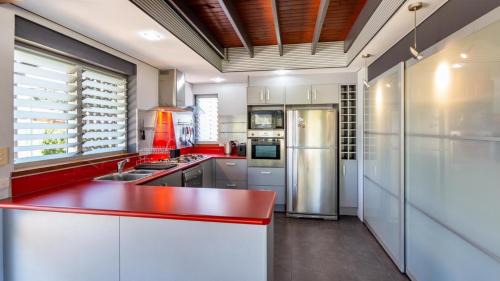 Bongaree House | Unique Getaway 300m To Bribie Foreshore, Bongaree