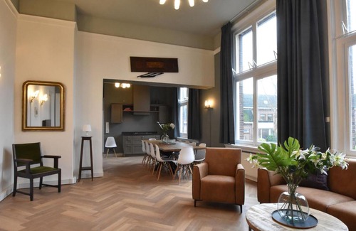 Enkhuizen House | Unique group accommodation for up to 32 people in the centre of Enkhuizen