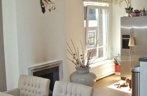 De Weteringschans Apartment | Unique High End Canal House, Newly Renovated, Old Inner-City