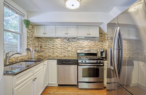 Nauck House | Unique home in Arlington surrounding my nature