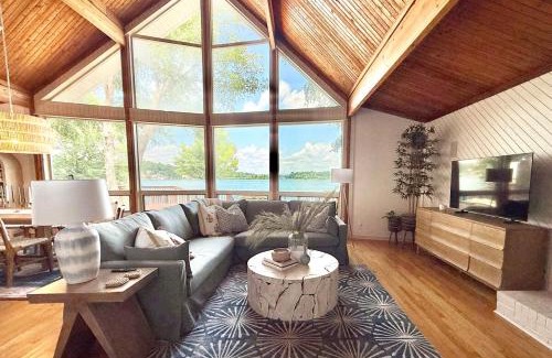 Mooresville House | Unique LKN Waterfront Home with Dock