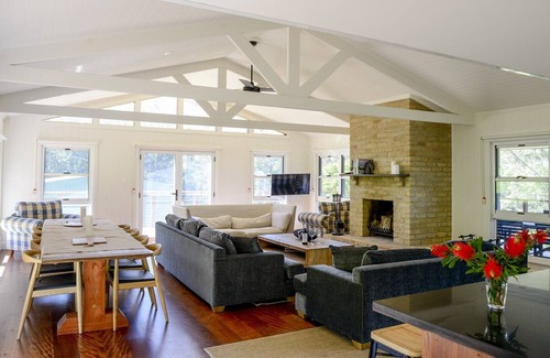 Kangaroo Valley House | Unique Location Stop the World and Truly Relax