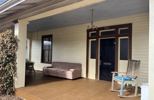 Maryville House | Unique Loft in the Heart of Downtown Maryville