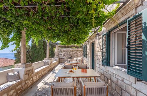 Municipality of Dubrovnik Apartment | Unique Mediterranean 4 Star Apartment with Spa zone