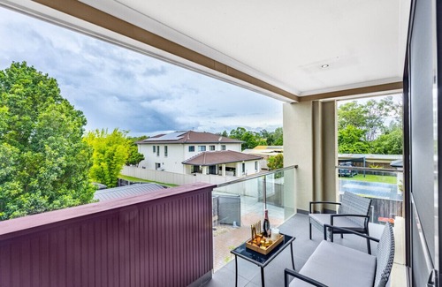 Stretton House | Unique&Modern 4BR House for Your Getaway @Stretton