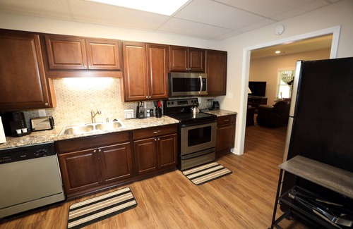 Acworth Apartment | Unique One Bedroom Apartment with Dock on Lake Allatoona!