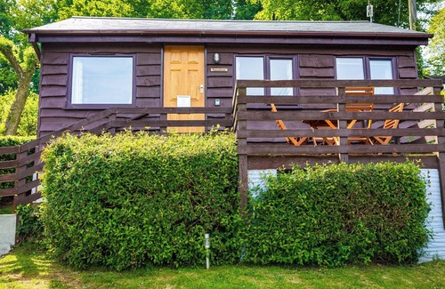 Berrynarbor Ski Chalet | Unique, peaceful, cosy and quaint cedar wood built holiday lodge.