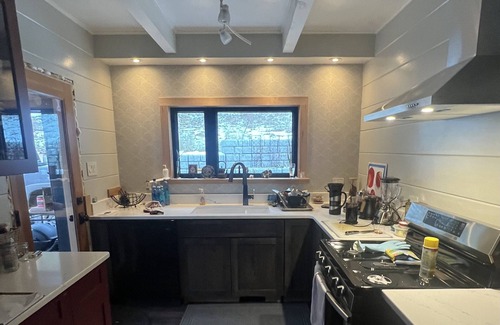 Bigfork House | Unique Private Forest Home ~ 15 minutes from Downtown Missoula