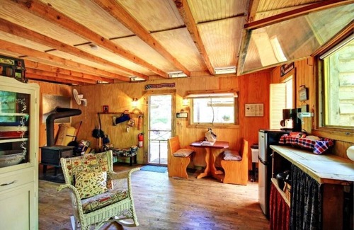 Alexander Cabin | UNIQUE Private Island Cabin Close to Asheville. CONTACT HOST FIRST!