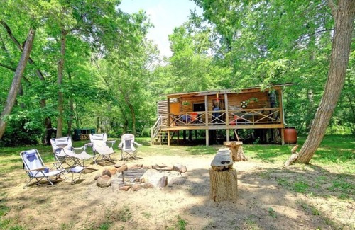 Alexander Cabin | UNIQUE Private Island Cabin Close to Asheville. CONTACT HOST FIRST!