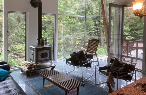 Allaben House | Unique river front retreat