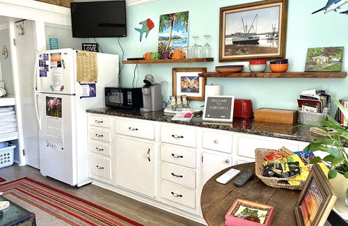 Folly Beach Cottage | Unique Romantic Beach Style Cottage close to Folly Beach & historic Charleston!