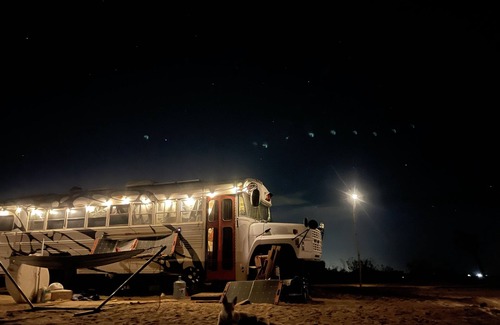 Lancaster House | Unique Tiny House, Artistic Desert Sanctuary (Pet-Friendly)