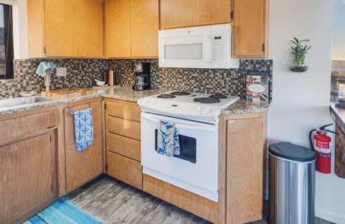 North Bend House | Unique Tower house with breathtaking views, private hot tub & cold plunge