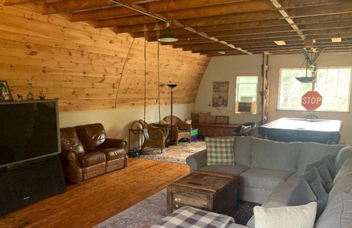 Wenham House | Unique two-story barn in the heart of the North Shore of Boston