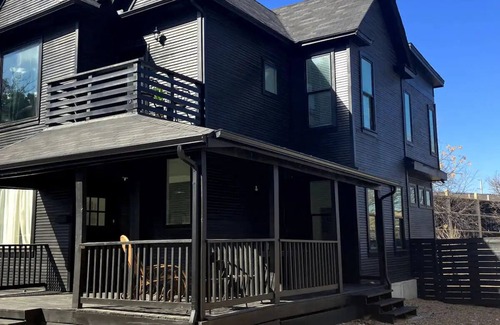 Fort Worth House | Unique two story house nestled 1 mile away from downtown.