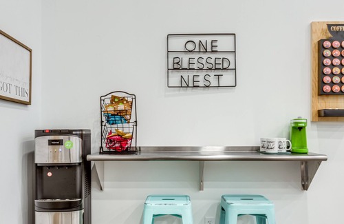 Kent House | Unique vacation home that sleeps 6; near KSU