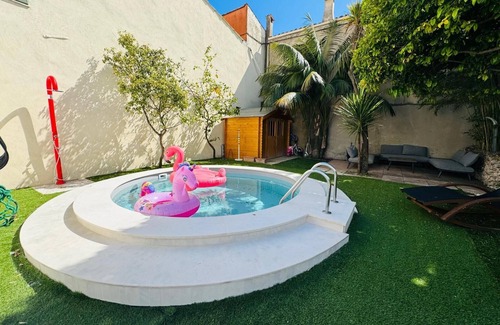 Antibes City Centre House | Unique : Villa au Coeur du Vieil Antibes Avec Piscine!