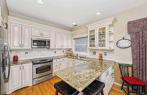 Greenport House | Unique waterfront home w/stunning views, boat slip, walk to historic Greenport