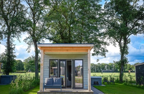 Municipality of Rijssen-Holten Cottage | Unique wellness lodge on the Holterberg