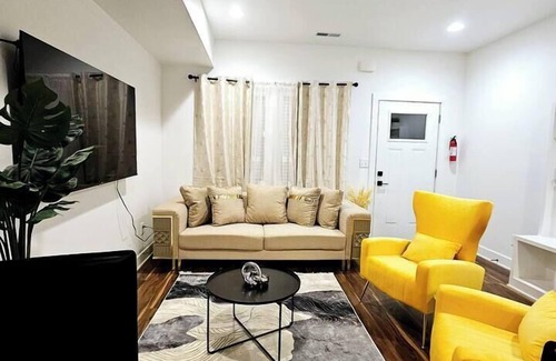 Mapleton/Fall Creek House | Unique3 bedroom near Downtown IN