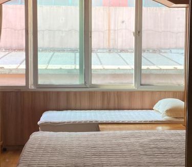 Wujiaochang Apartment | Unistay