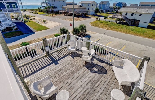 Surf City House | Unit 010 at Tiffany's Motel