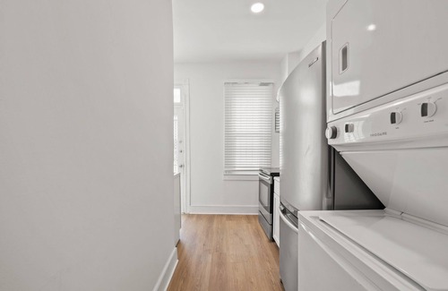 Park View Condo | Unit #1 - 1-bedroom condo in amazing Washington Close to Howard University,