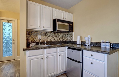 Surf City House | Unit 103SD at Tiffany's Motel