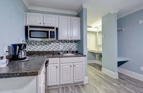 Surf City Hotel | Unit 105D at Tiffany's Motel