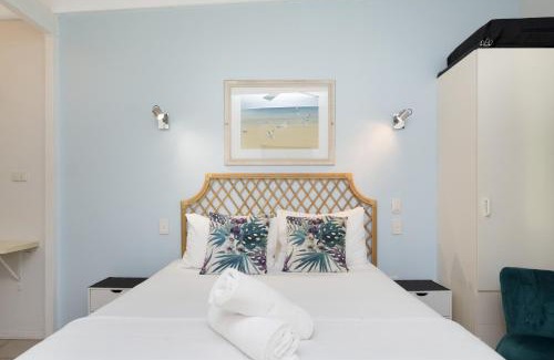 Nelly Bay Apartment | Unit 136 Amaroo Standard Twin Studio Apartment