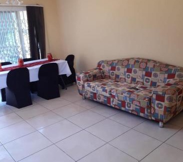Pinetown Apartment | Unit 15 Holzner Gardens