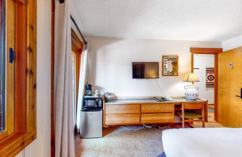 Tahoe Woods House | Unit 18B at Granlibakken