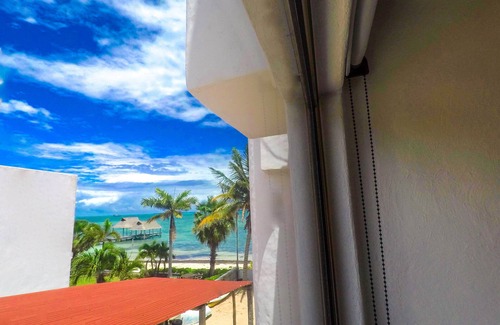 Puerto Juarez Apartment | Unit #2 Beautiful Suite Chill beach front