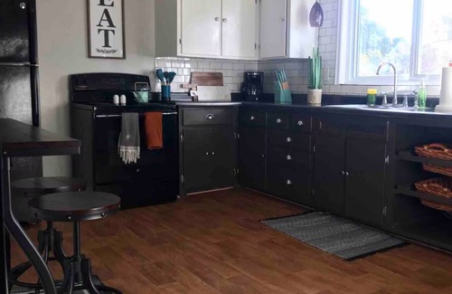 Tomah Apartment | Unit 2 Cozy 2 Bedroom w/Hot Tub