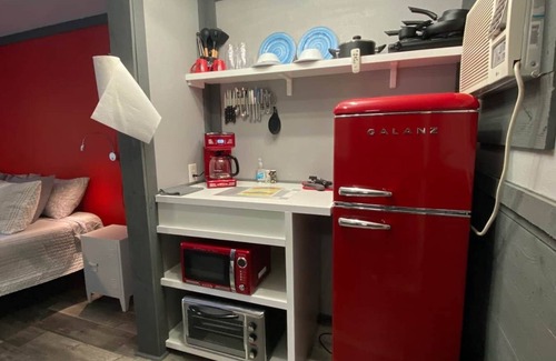Maryville Bed & Breakfast | Unit #2 Gravity Cavity - Dragon Depot at the Dragon Tail