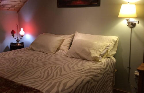Montgomery Center House | Unit #2 On The Trout River! ** PET FRIENDLY! 🐾🐕