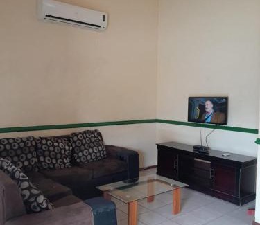 Bela-Bela Apartment | Unit 2, Pendleberry Groove Holidays