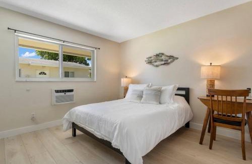Croissant Park Apartment | Unit 2 Perfect Studio in the Heart of Fort Lauderdale