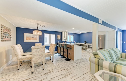 Longboat Key Condo | Unit #202 Sand Cay Beach Resort Gulf Front