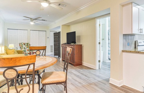 Pass-a-Grille Historic District Apartment | Unit 3 Blocks Gulf to Beaches Historical Museum!