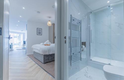 Sheffield Apartment | Unit 3 Modern & Comfortable 1-BR Flat, Free Wi-Fi, Prime Location, WIFI