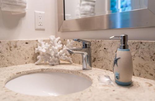 Wailuku Apartment | Unit 4 Maui Ohana Modern Studio