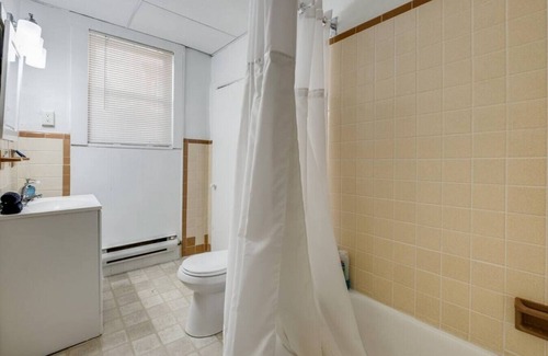 Ventnor City Apartment | Unit 5 · Beach Studio Vibes: Steps Away From Boardwalk