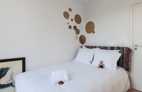 Dieweg House | Unit 6 - Colorful Smart Home Triplex Private Garden & Parking