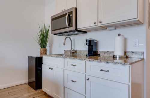 Wailuku Apartment | Unit 7 Maui Ohana Modern Studio