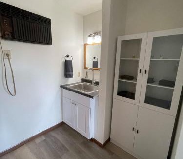 Wisconsin Dells Apartment | Unit 8 - Stand Rock Studios